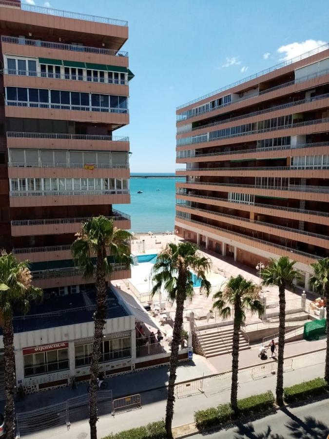 Apartamento Con Buena Vista Apartment Torrevieja Luaran gambar
