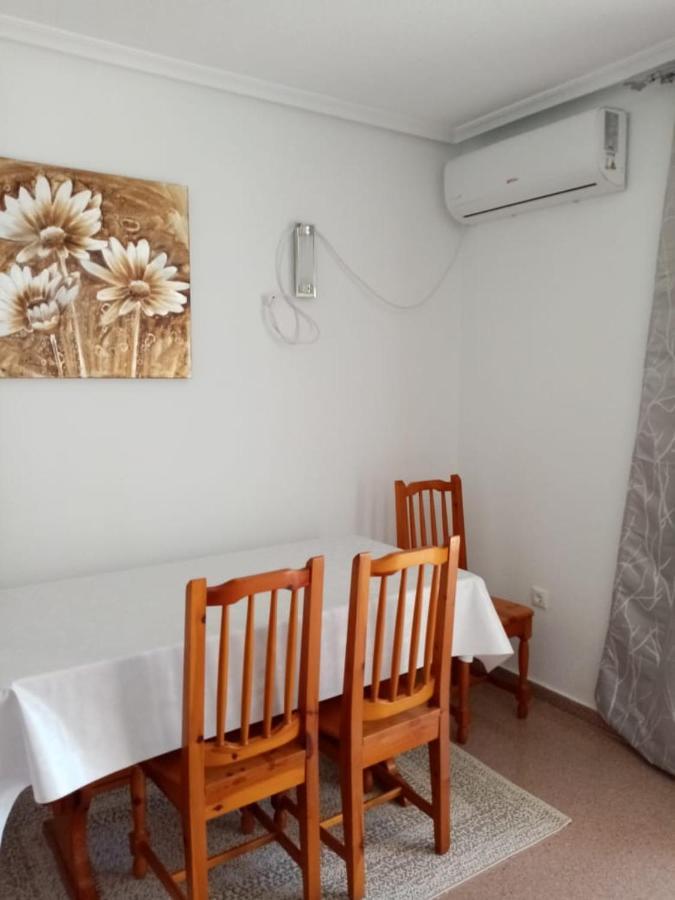 Apartamento Con Buena Vista Apartment Torrevieja Luaran gambar
