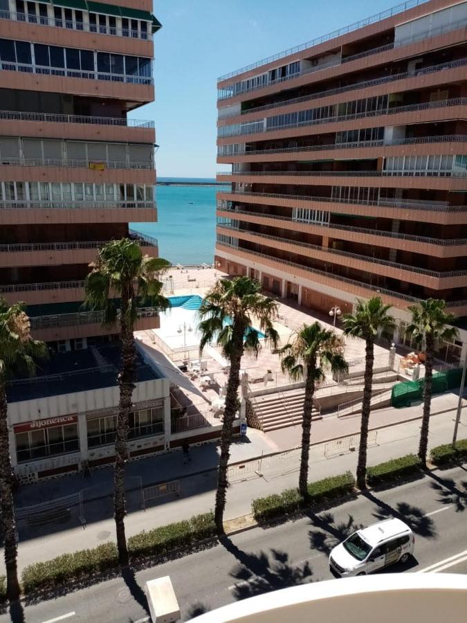 Apartamento Con Buena Vista Apartment Torrevieja Luaran gambar