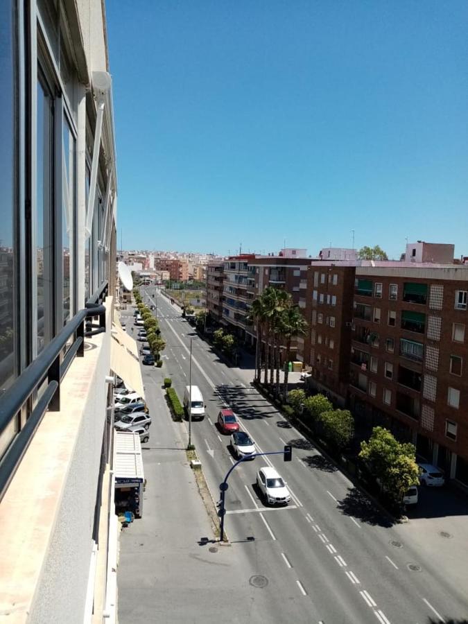Apartamento Con Buena Vista Apartment Torrevieja Luaran gambar